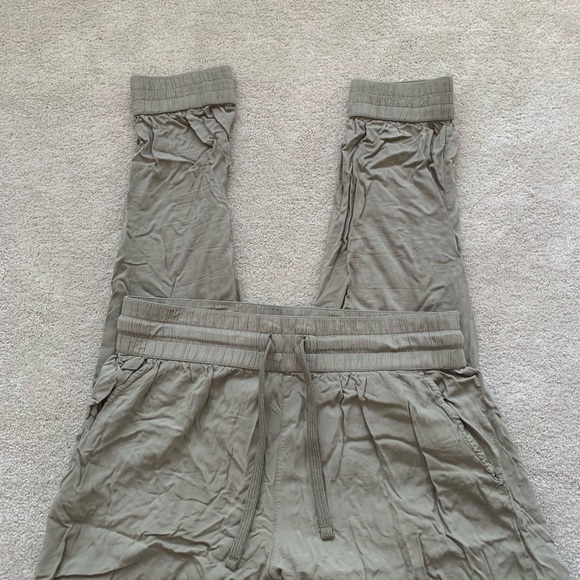 Sunday Best Joggers - Picture 2 of 3